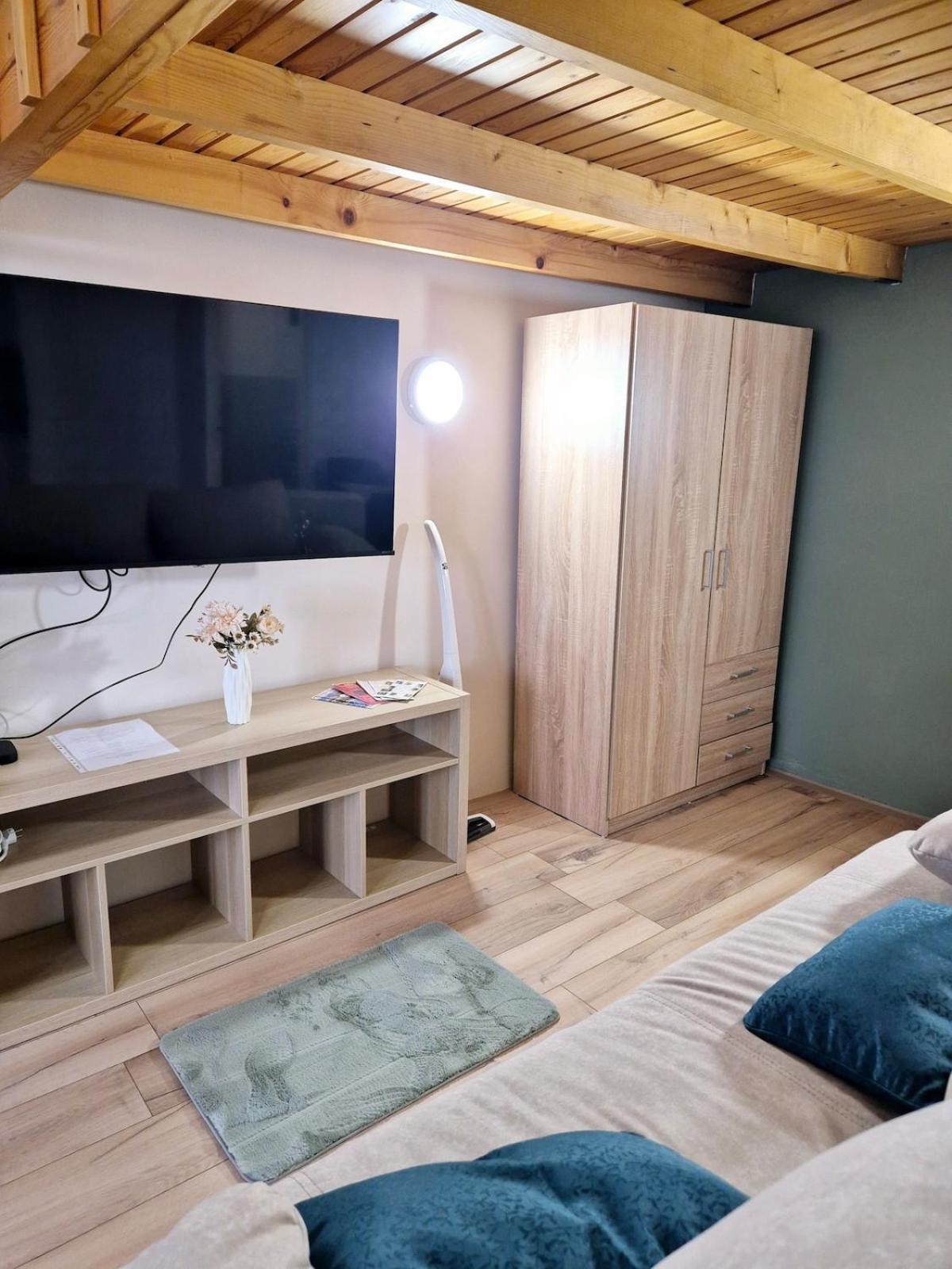 Calm And Elegant With Ac In The Downtown Apartment *