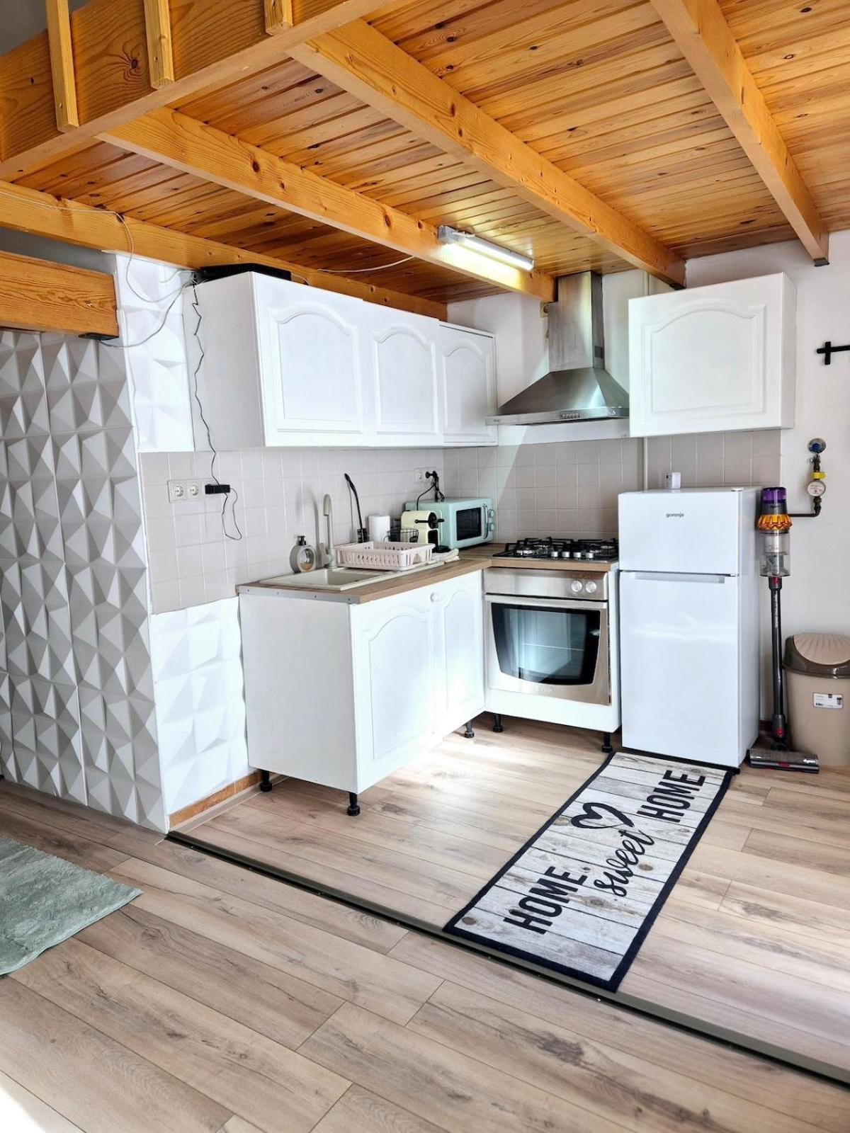 Calm And Elegant With Ac In The Downtown Apartment *