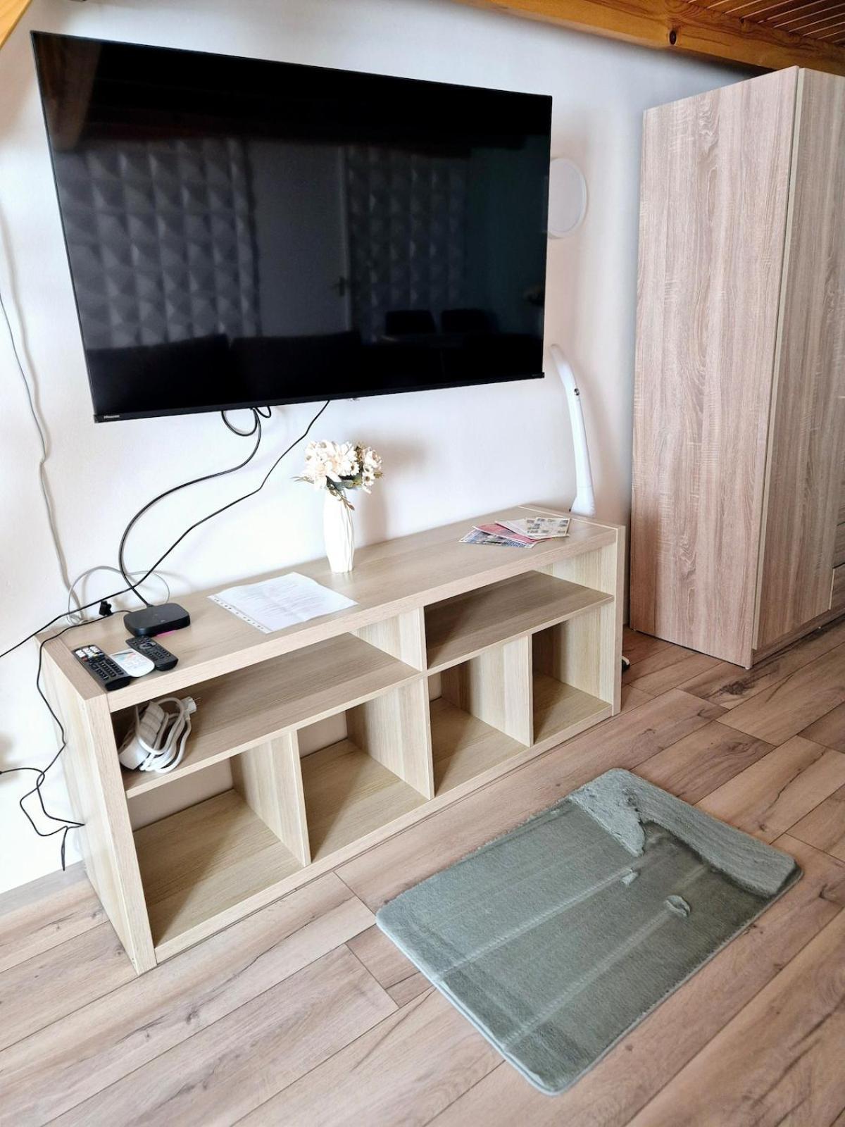 Apartment Calm And Elegant With Ac In The Downtown